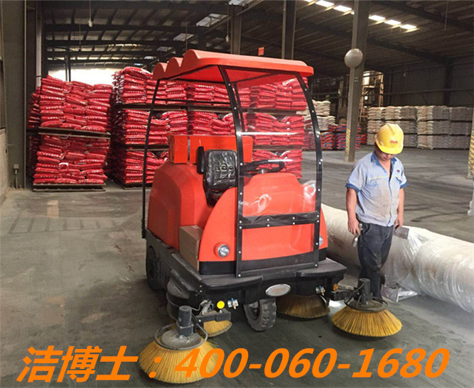 潔博士駕駛掃地車客戶案例——廣東雙胞胎飼料有限公司、廣西雙胞胎飼料有限公司、南寧雙胞胎飼料有限公司