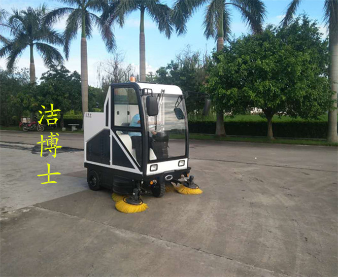 北京京南風(fēng)景園林綠化——掃地車(chē) 北京京南風(fēng)景園林綠化——掃地車(chē)