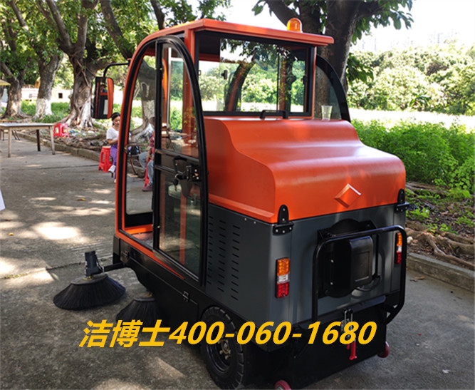 潔博士電動掃地車客戶案例——番禺南沙有榮船舶工業(yè)有限公司 潔博士電動掃地車客戶案例——番禺南沙有榮船舶工業(yè)有限公司